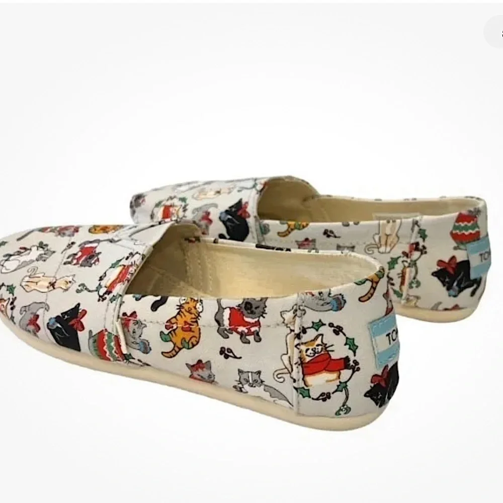 NEW TOMS Women’s Belmont Holiday Cats Print Light Grey Flats Shoes Size 7.5
